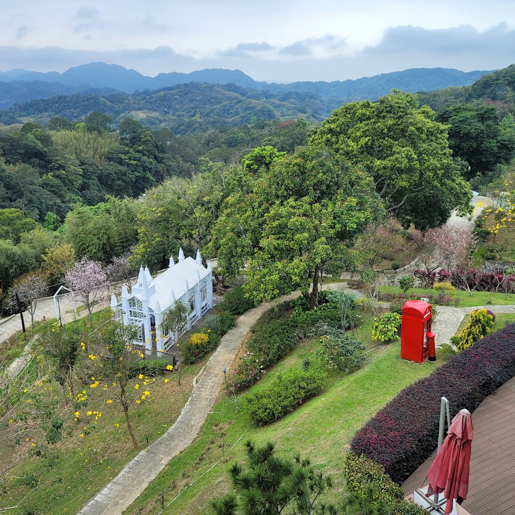山水奇異民宿景觀餐廳